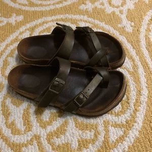 Mayari Birkenstocks